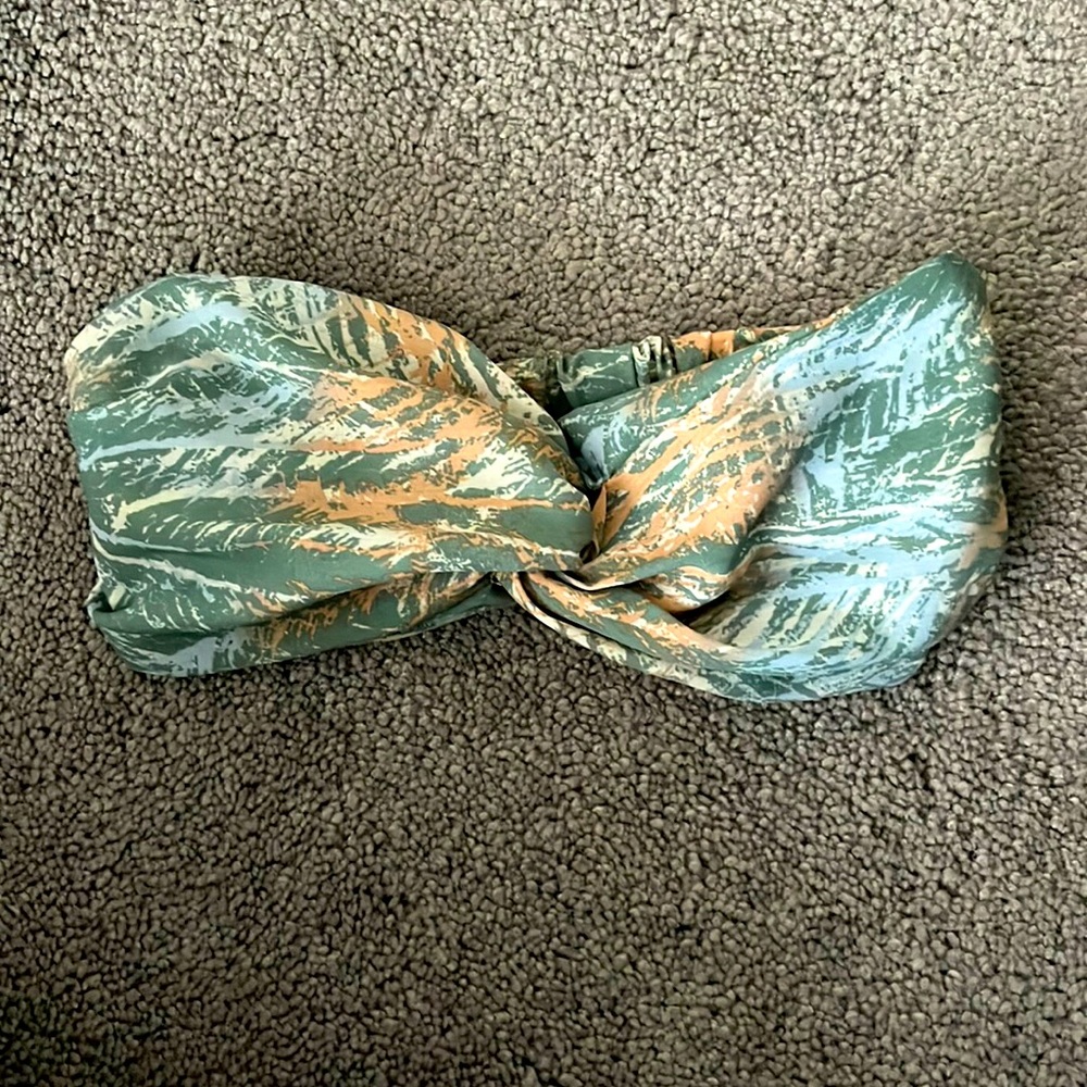 Anthropology Twist Headband - BUT TWO HEADBANDS GET ONE FREE!!!!!!